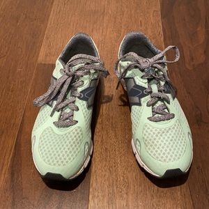 New Balance Mint Sneaker
